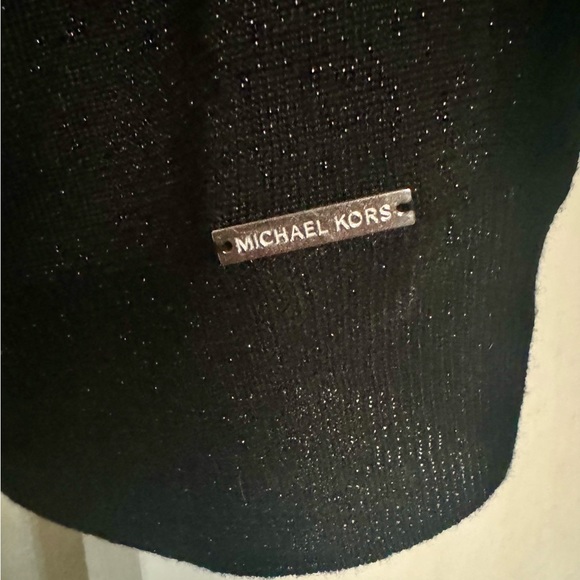 Michael Kors winter sweater - Picture 3 of 7